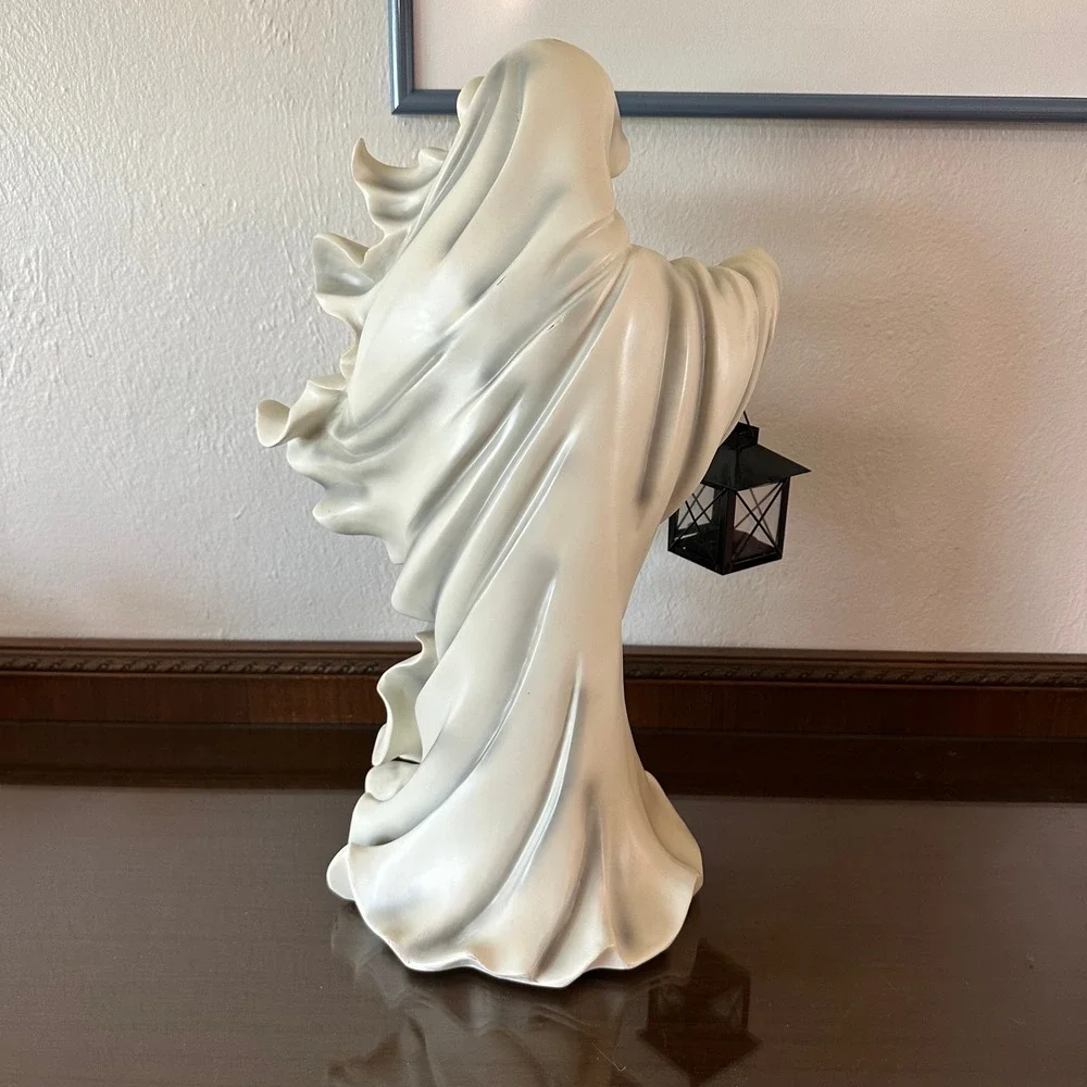 Cracker Barrel Ghost Holding Lantern Figurine Halloween Decor White 18''
